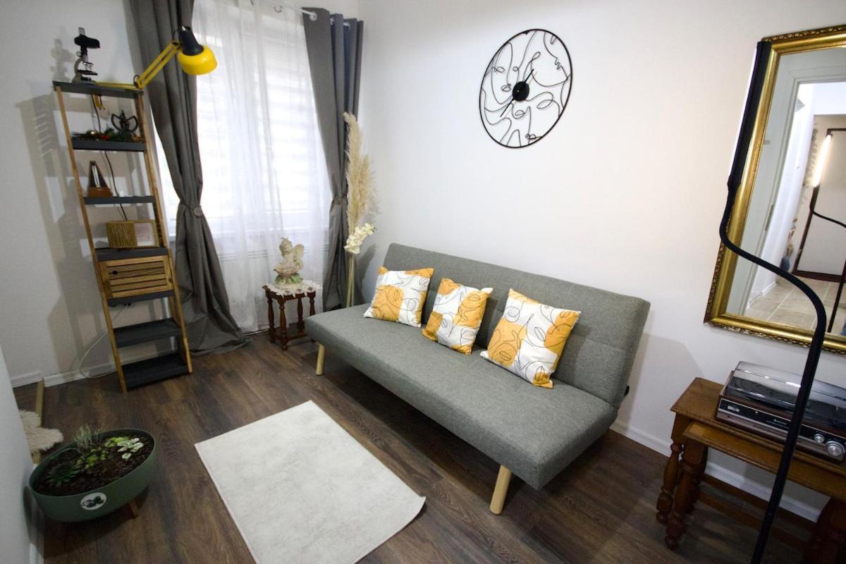 Nostalgija Cozy In Heart Of Sarajevo